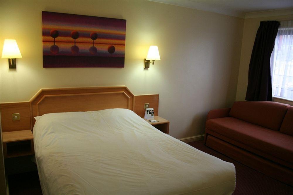 Days Inn Southampton Rownhams Chilworth  Стая снимка