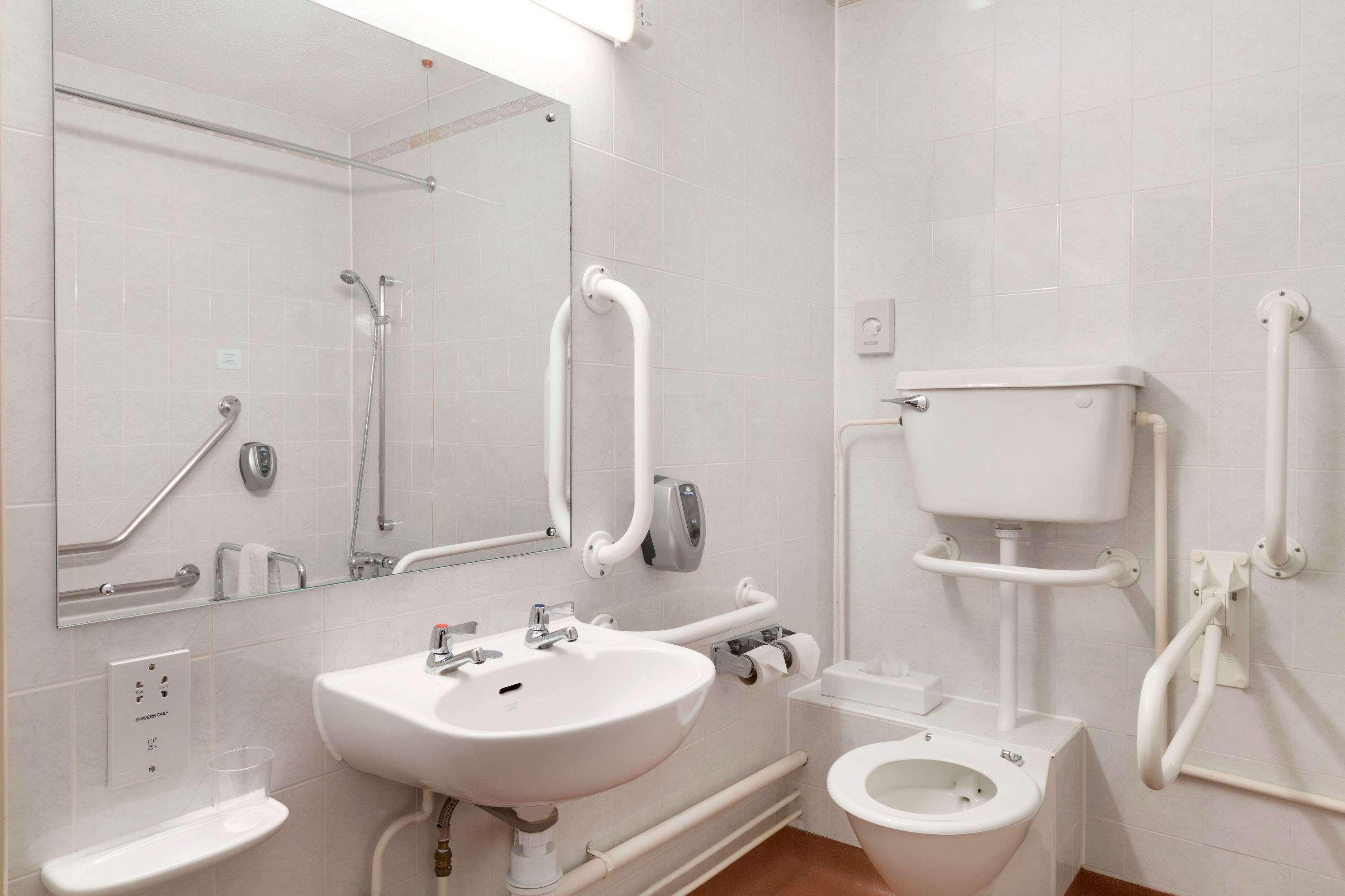 Days Inn Southampton Rownhams Chilworth  Екстериор снимка
