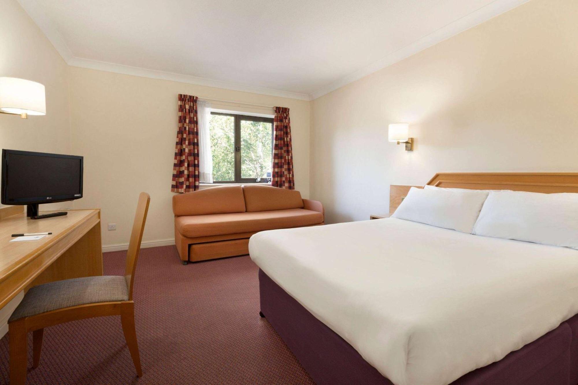 Days Inn Southampton Rownhams Chilworth  Екстериор снимка