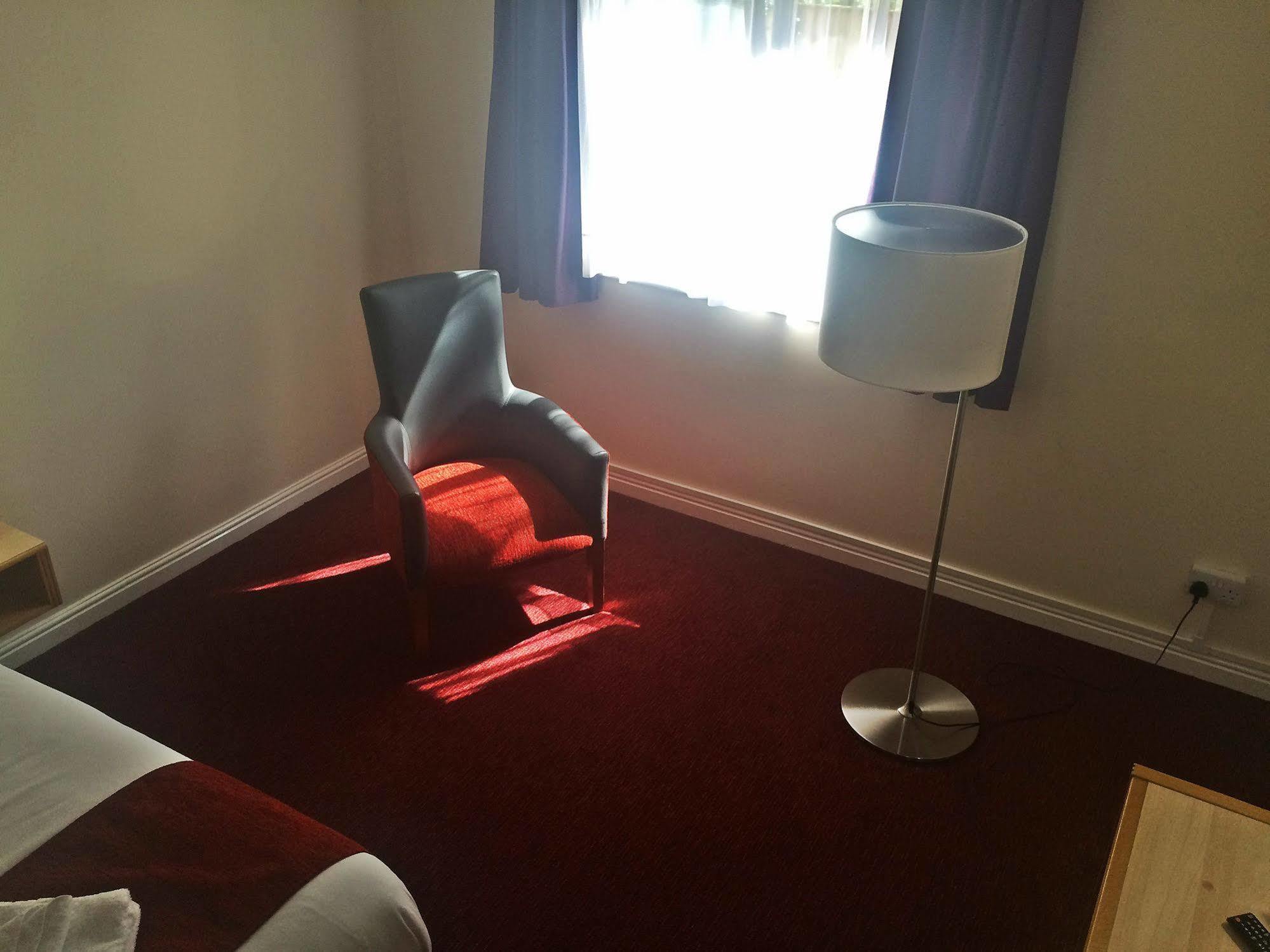 Days Inn Southampton Rownhams Chilworth  Екстериор снимка