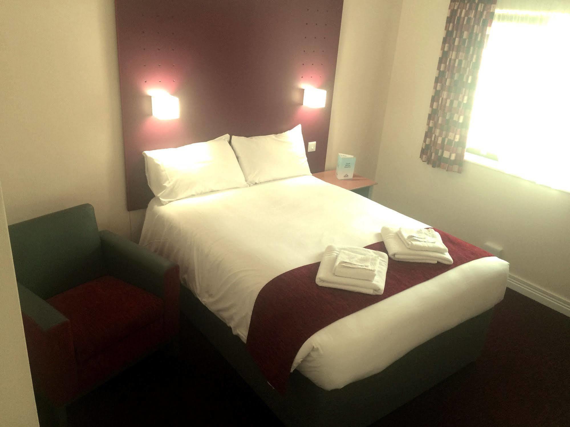 Days Inn Southampton Rownhams Chilworth  Екстериор снимка