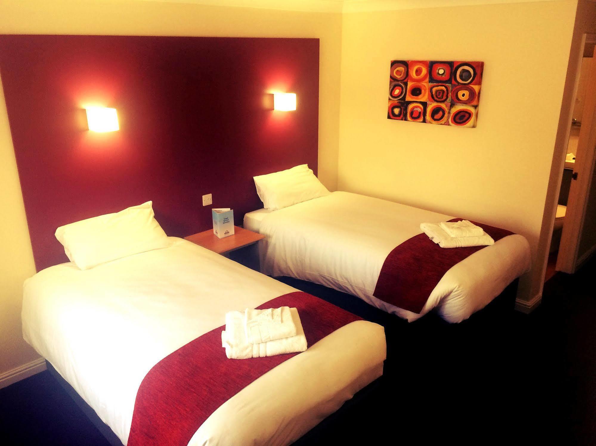 Days Inn Southampton Rownhams Chilworth  Екстериор снимка